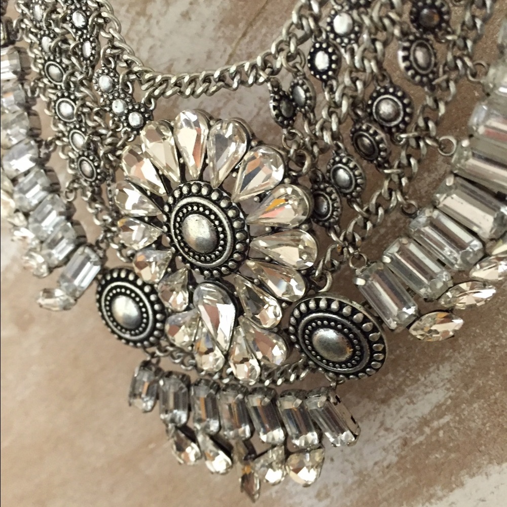 Statement Necklace - Picture 2 of 4